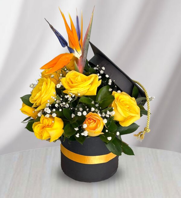 arreglo para grado con rosas amarillas
