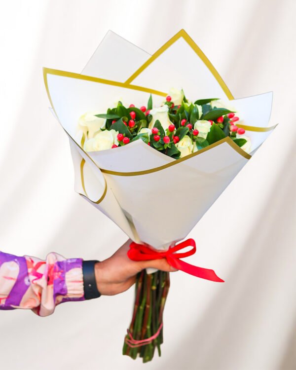 Bouquet Blanco Carmesí